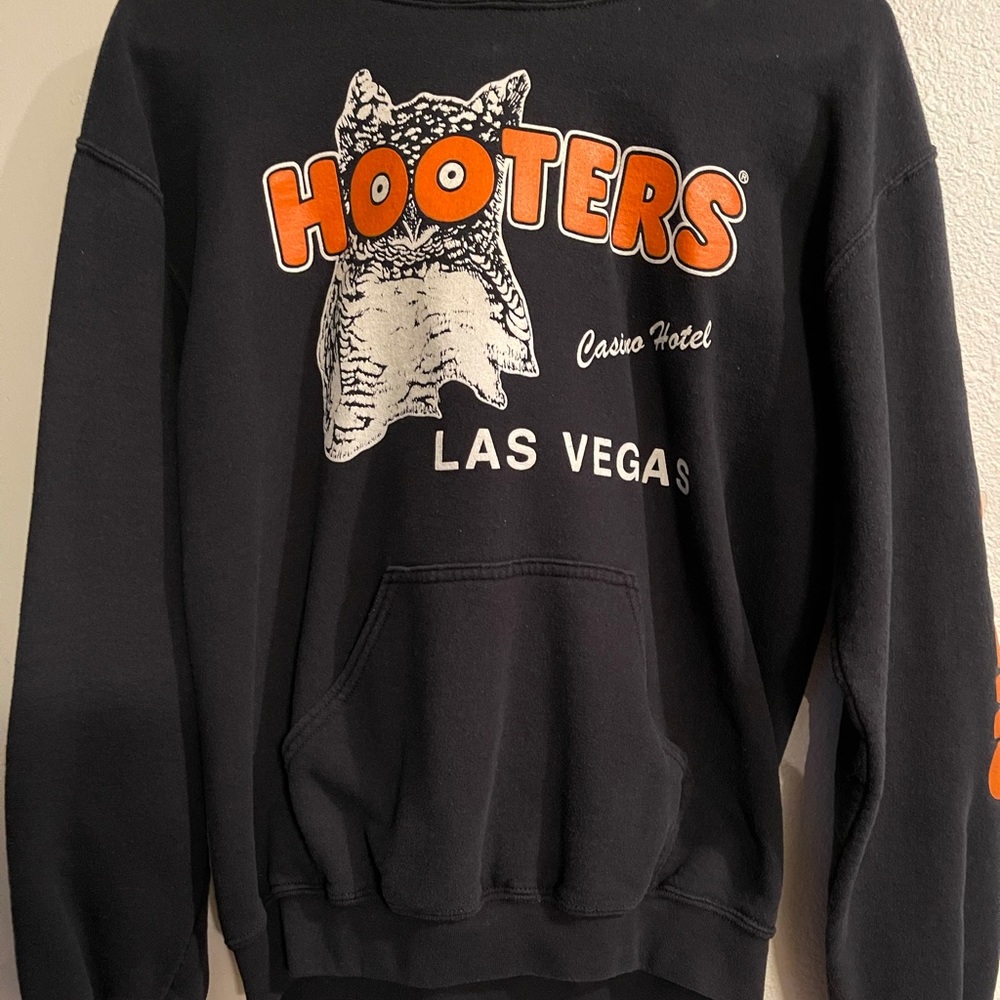 Hooters hoodie